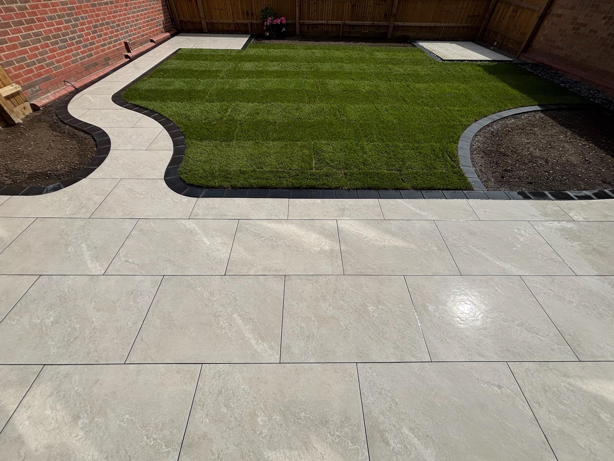 Himalayan Beige Porcelain Patio with Charcoal Border & Fresh Lawn finished photo 3