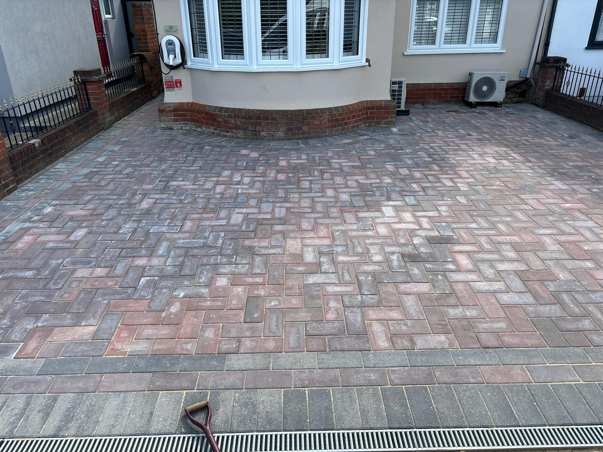 Brindle Delta Block Paved Driveway finished photo 4