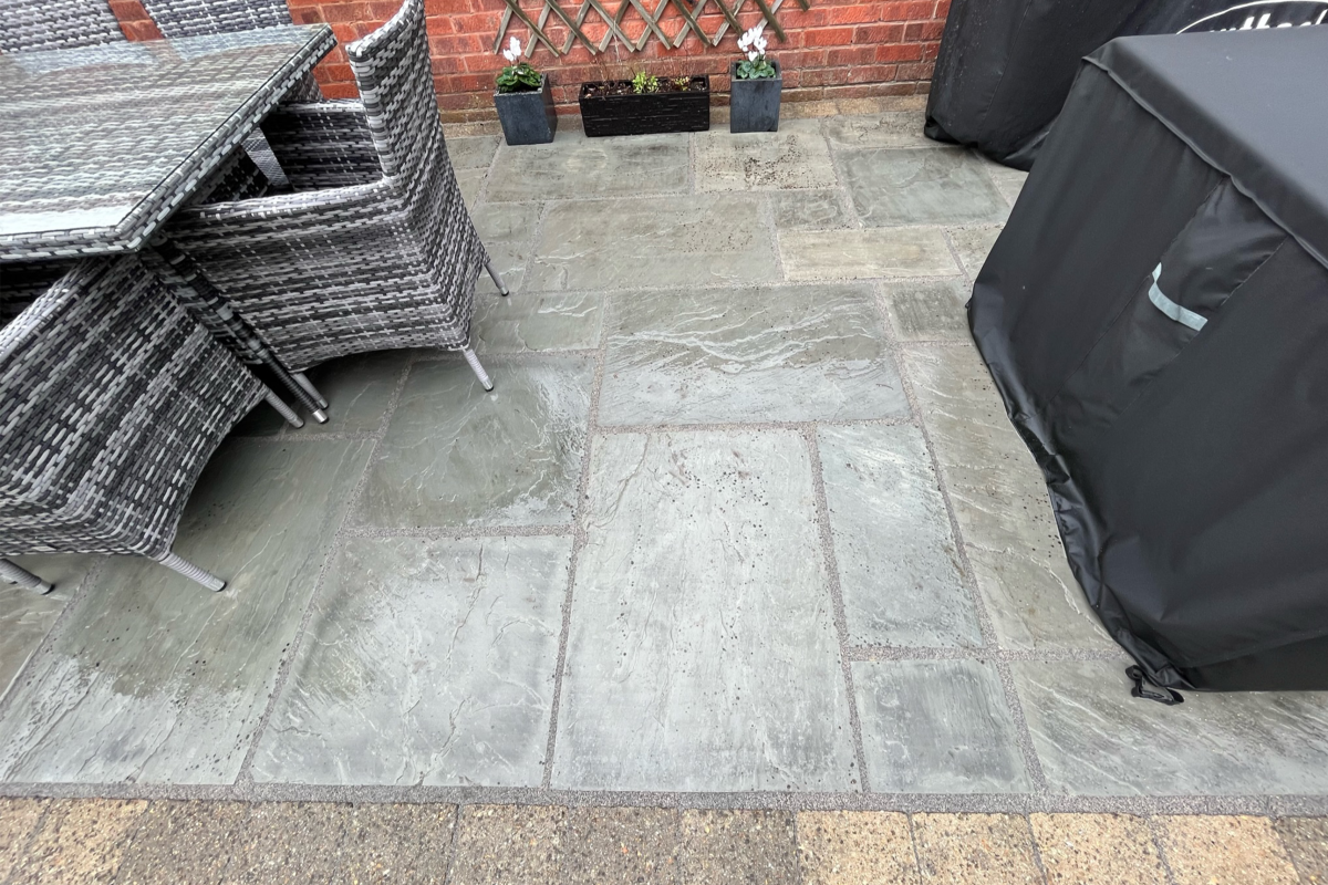 Patio011