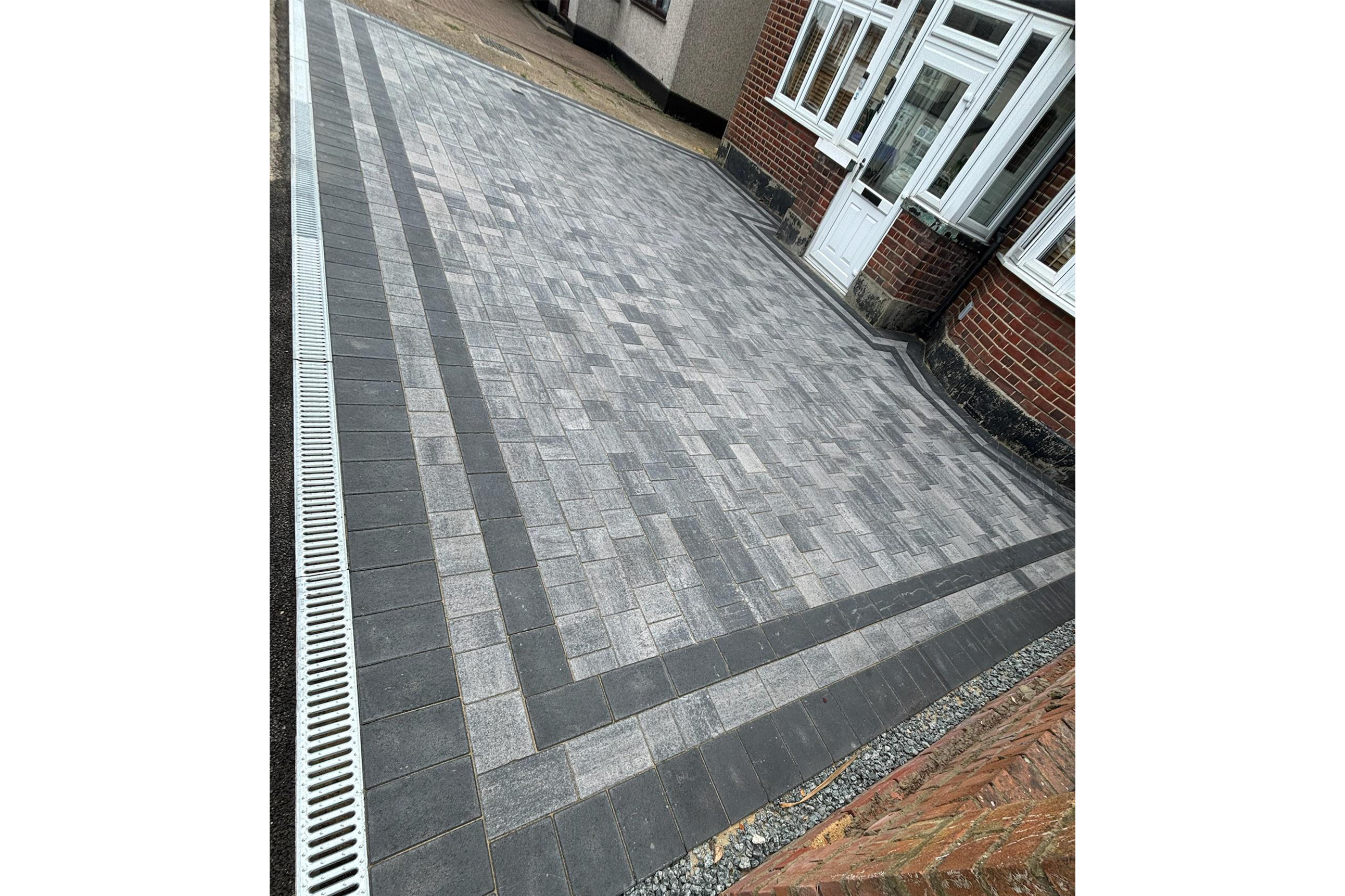 https://newscapehq.co.uk/wp-content/uploads/2025/02/NewScapeHQ-Driveway-2500.png